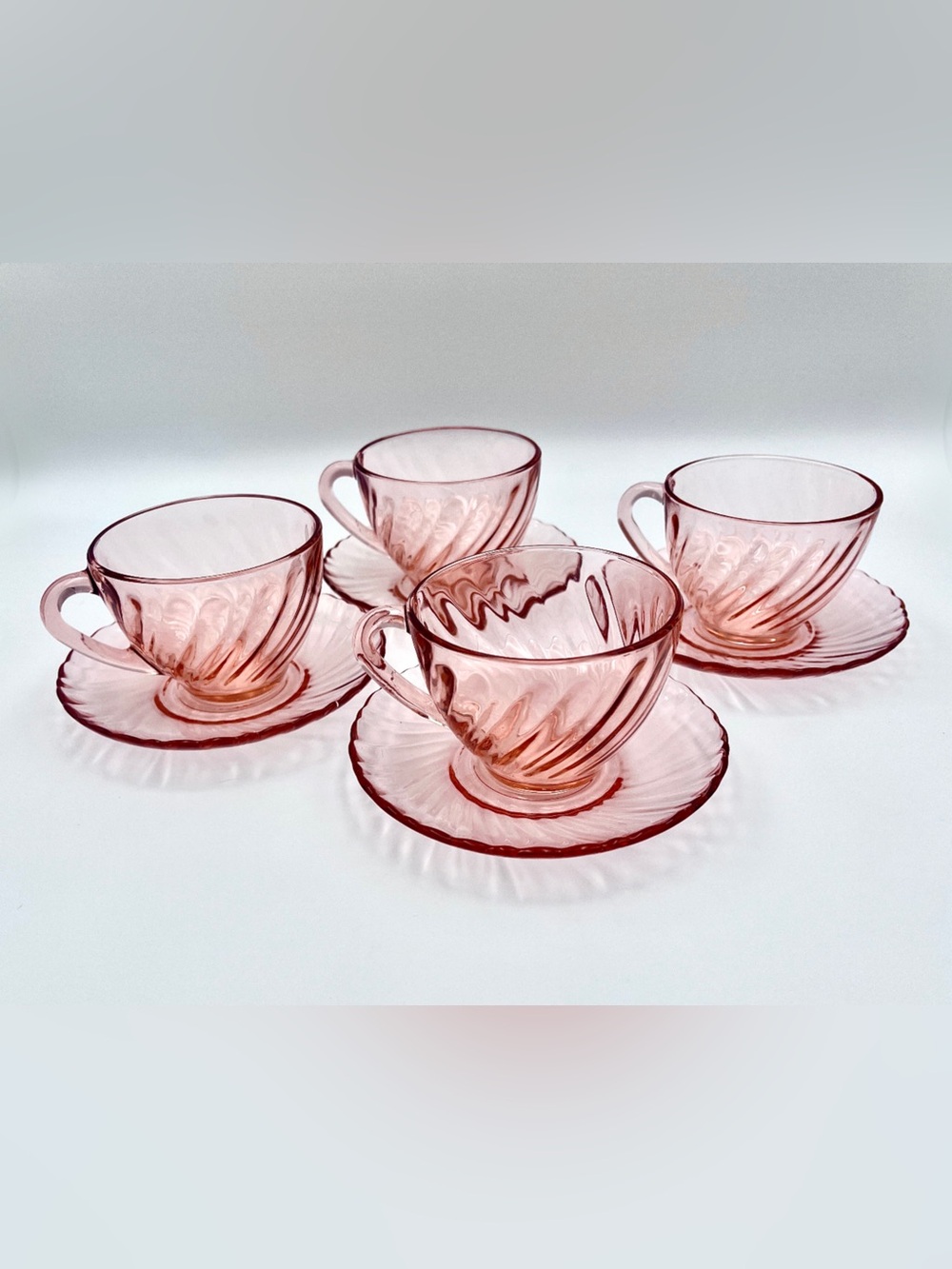 Vintage Arcoroc France Rosaline Pink Swirl Teacups & Saucers - 4 Set (8 pieces)
